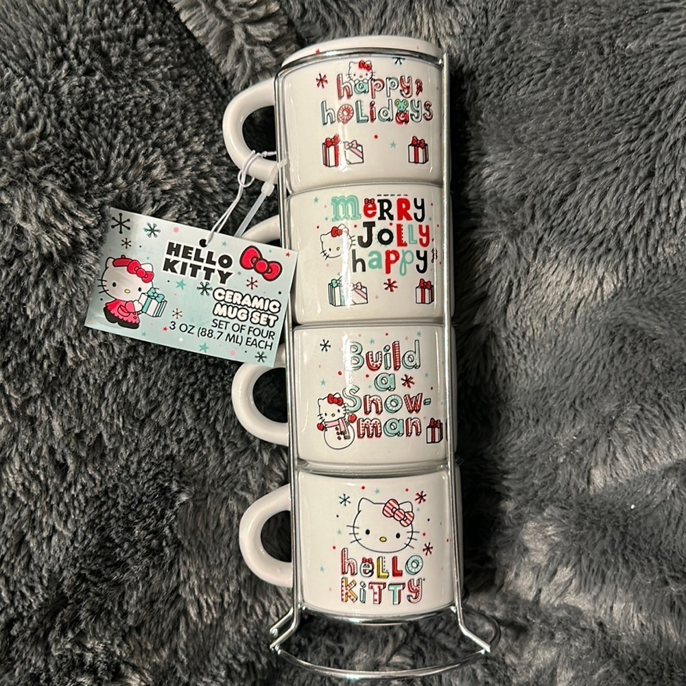 NWT Hello Kitty Christmas 3 oz Mug Set